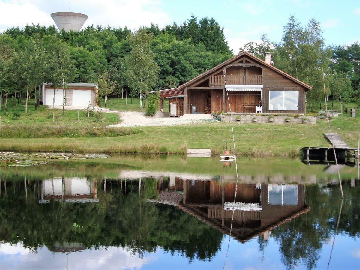 Lieux-Au-Lac Augignac Exterior photo